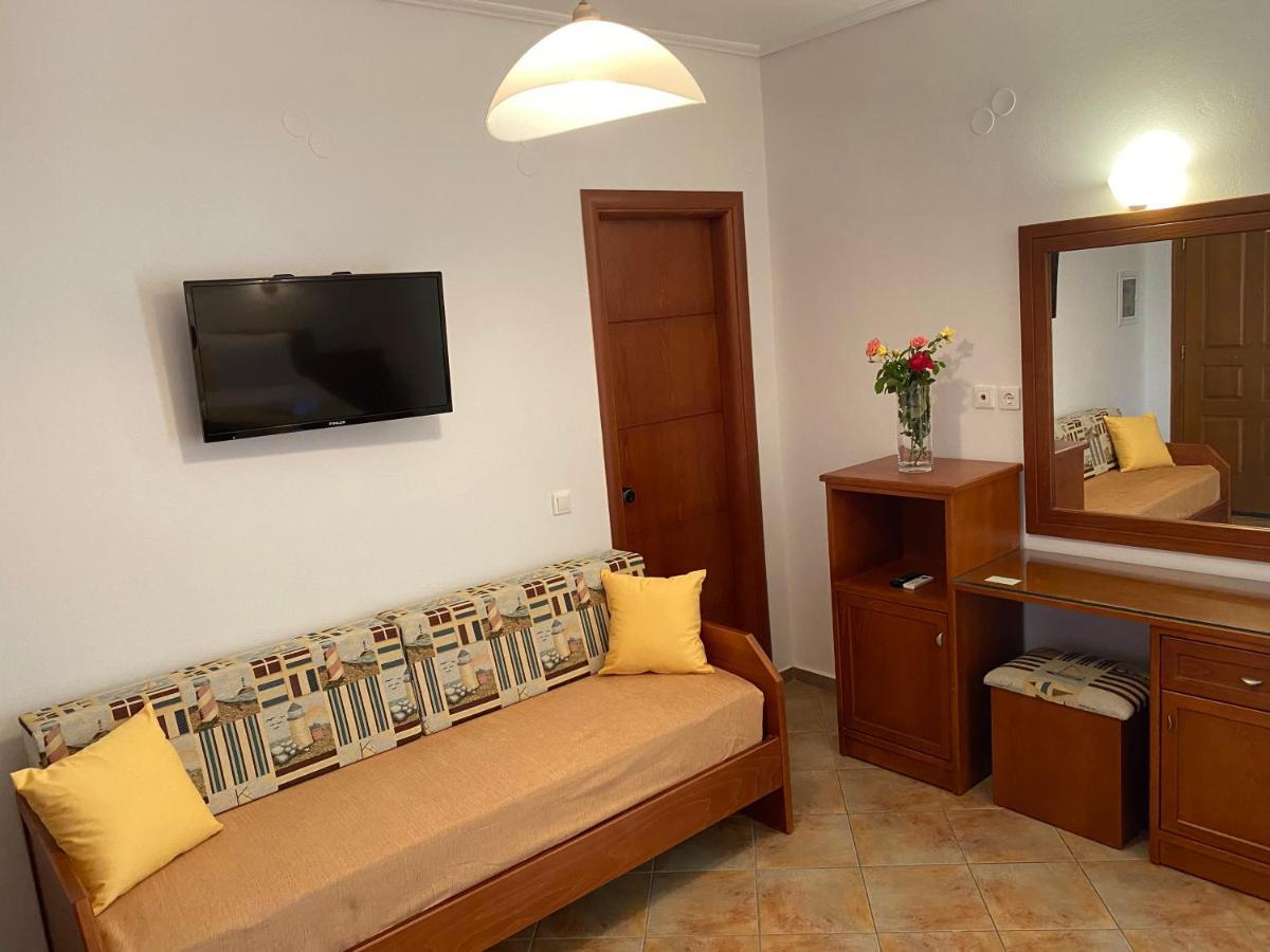 Thalina Hotel Marathókampos Екстериор снимка