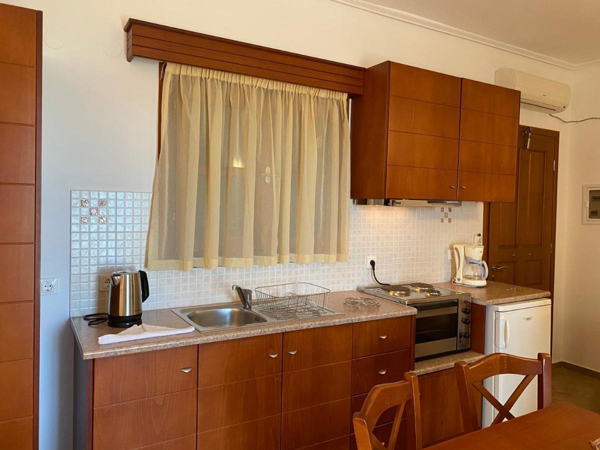 Thalina Hotel Marathókampos Екстериор снимка