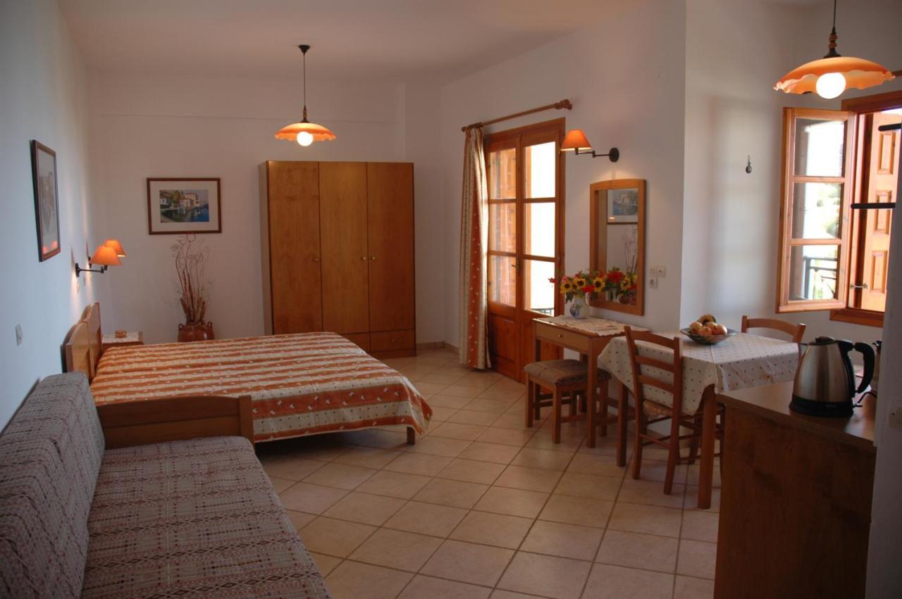 Thalina Hotel Marathókampos Екстериор снимка